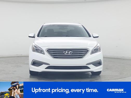 White 2015 Hyundai SONATA SE