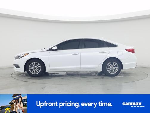 White 2015 Hyundai SONATA SE