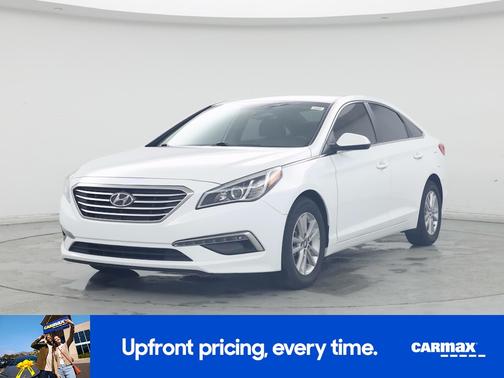 White 2015 Hyundai SONATA SE