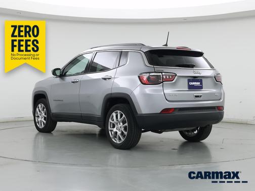 Silver 2022 Jeep Compass Latitude Lux