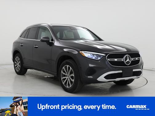 Gray 2023 Mercedes-Benz GLC 300