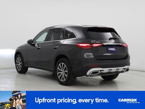 Gray 2023 Mercedes-Benz GLC 300