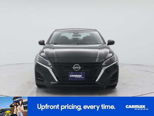 Black 2024 Nissan Altima SV