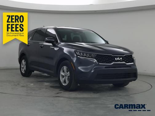 Gray 2023 Kia Sorento LX