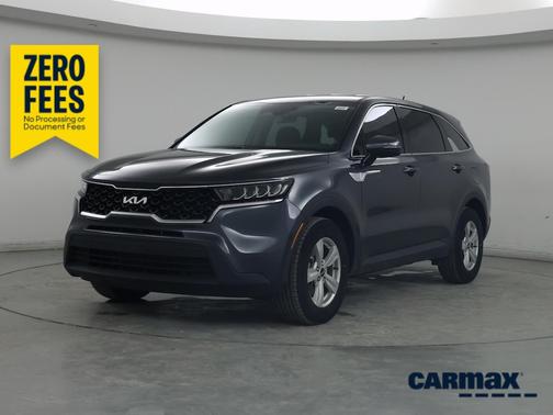 Gray 2023 Kia Sorento LX