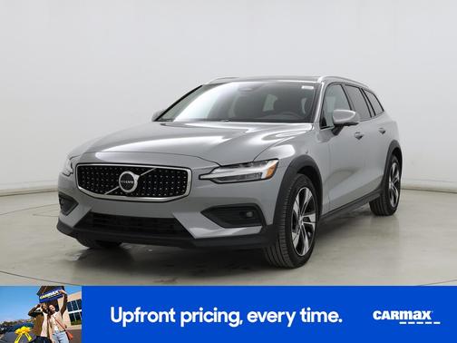 2025 Volvo V60 Cross Country B5 Plus