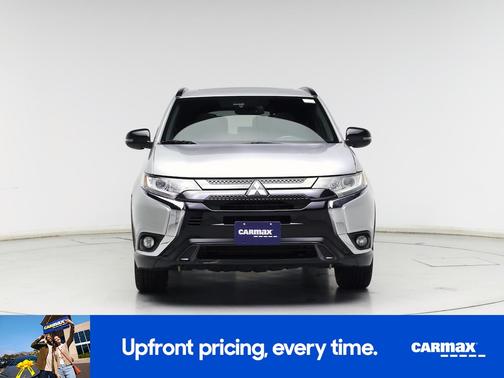 2020 Mitsubishi Outlander LE