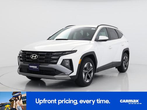 White 2025 Hyundai TUCSON SEL