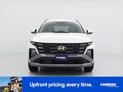 White 2025 Hyundai TUCSON SEL