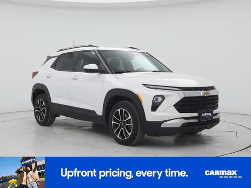 White 2025 Chevrolet Trailblazer LT