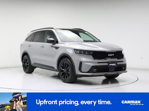 Gray 2023 Kia Sorento SX