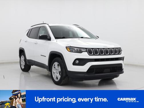 White 2022 Jeep Compass Latitude