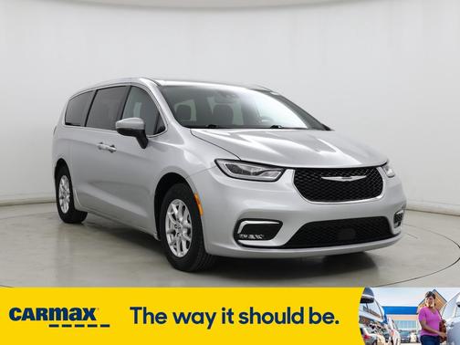 2023 Chrysler Pacifica Touring