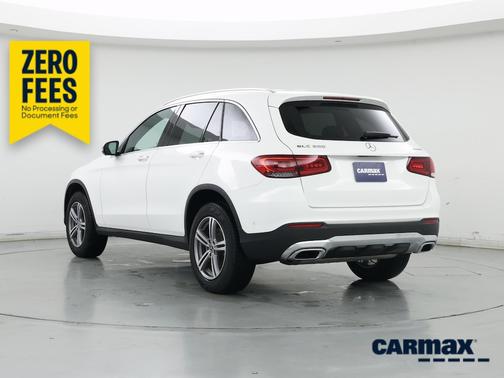 White 2022 Mercedes-Benz GLC 300