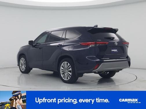 Blue 2023 Toyota Highlander Platinum