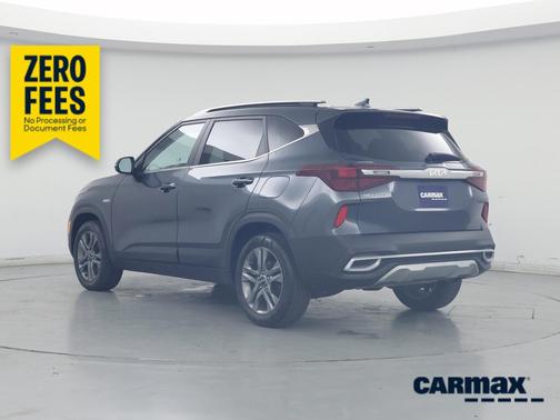 Gray 2023 Kia Seltos S
