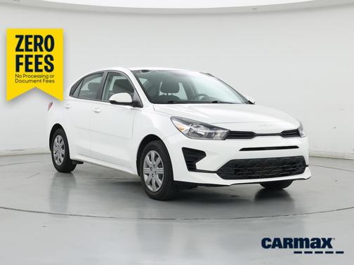 White 2023 Kia Rio S