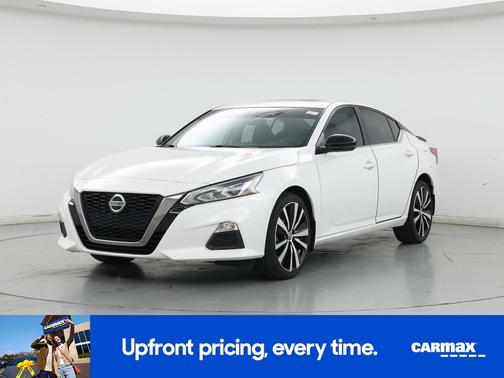 White 2021 Nissan Altima SR