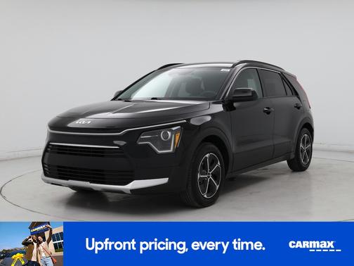 Black 2023 Kia Niro LX