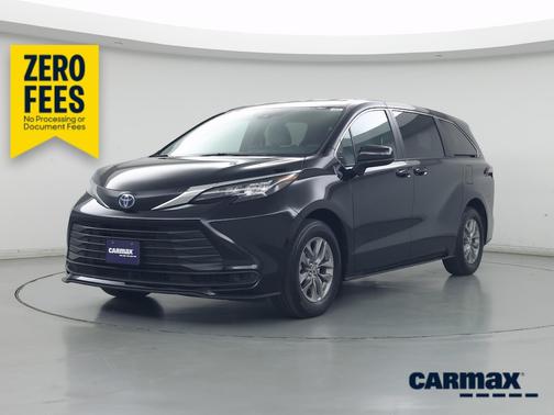 Black 2025 Toyota Sienna LE