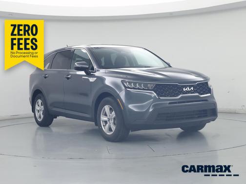 Gray 2023 Kia Sorento LX