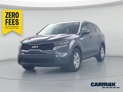 Gray 2023 Kia Sorento LX