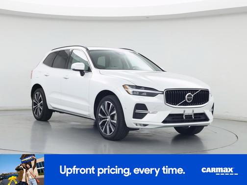 2022 Volvo XC60 B5 Momentum
