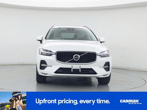 2022 Volvo XC60 B5 Momentum