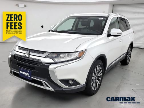 White 2019 Mitsubishi Outlander SEL