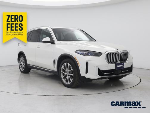 White 2025 BMW X5 xDrive40i