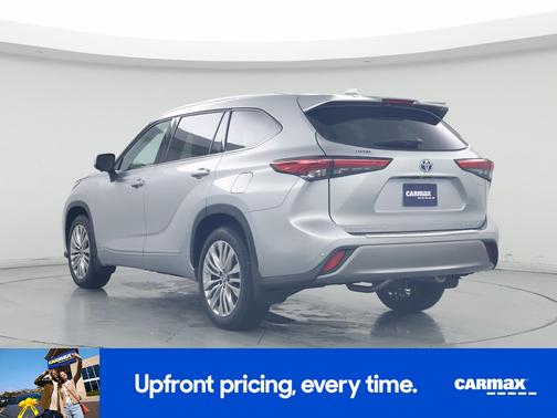 2023 Toyota Highlander Hybrid Platinum