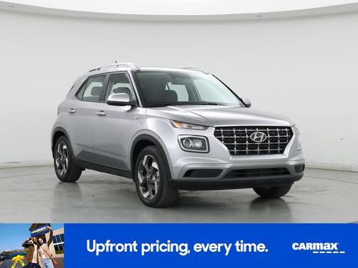 Silver 2023 Hyundai VENUE SEL