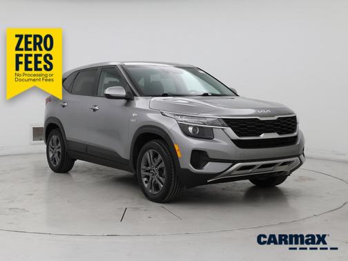 Gray 2023 Kia Seltos LX