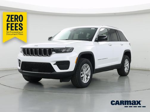 White 2023 Jeep Grand Cherokee Laredo