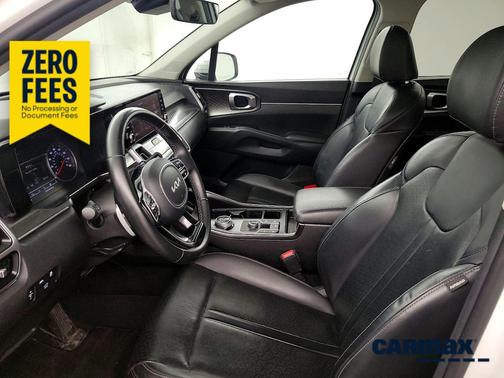 White 2023 Kia Sorento Hybrid EX