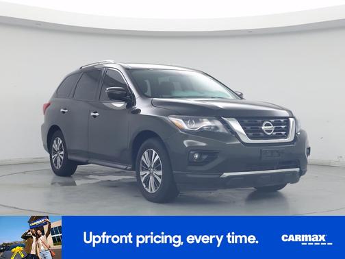 2017 Nissan Pathfinder SL