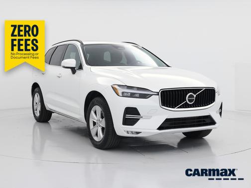 White 2022 Volvo XC60 B5 Momentum