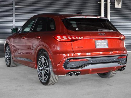 2025 Audi SQ5 3.0T Premium Plus