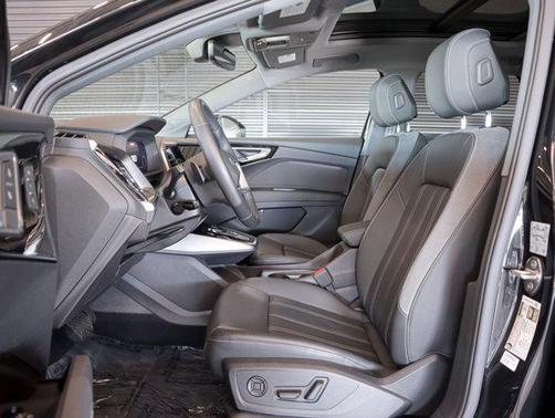 2024 Audi Q4 e-tron Prestige 55 quattro