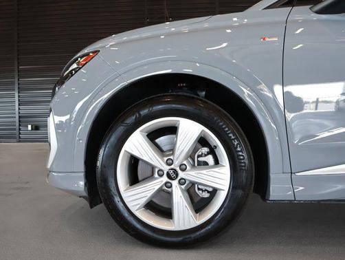 2024 Audi Q4 e-tron Premium Plus 55 quattro