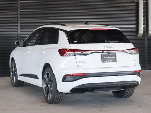 2025 Audi Q4 e-tron Premium Plus 55 quattro