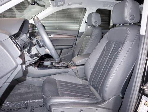 2022 Audi Q5 45 S line Premium