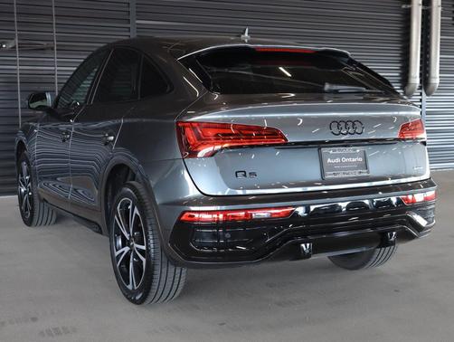 Daytona Gray Pearl Effect 2025 Audi Q5 45 S line Premium Plus