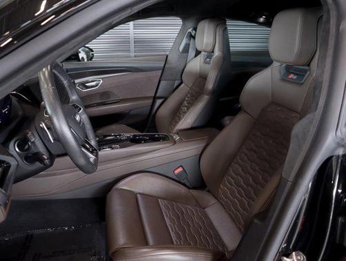 2023 Audi RS e-tron GT quattro