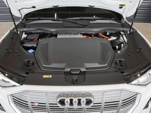 2023 Audi e-tron S Premium Plus quattro