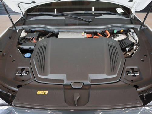 2024 Audi Q8 e-tron Premium Plus