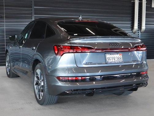 2023 Audi e-tron Sportback S line Premium