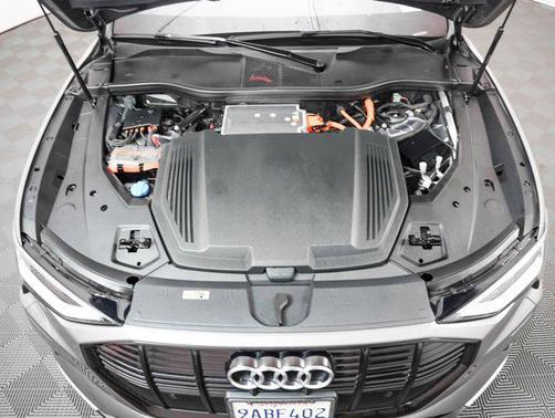 2022 Audi e-tron Premium