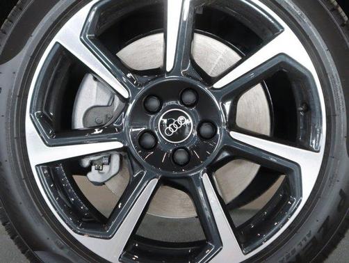 2025 Audi Q3 45 S line Premium Plus