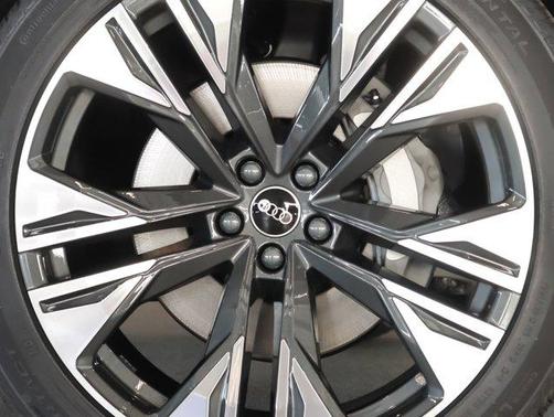 2026 Audi Q8 55 Premium Plus